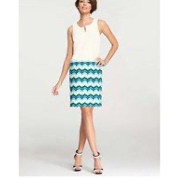 Ann Taylor Dress Size 14 Chevron Print White Blue Shift Drop Waist MOD 70s - Picture 1 of 9